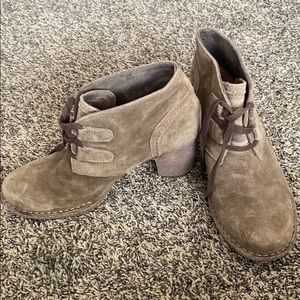 Clark’s Artisan women’s bootie